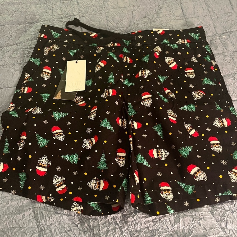 Denim & Flower Santa Christmas Shorts Men’s Large NWT